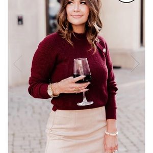 Amber massey wine top